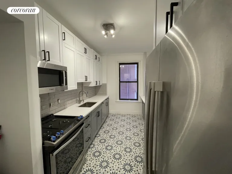 New York City Real Estate | View 860 West 181st Street, 27A | Kitchen | View 3