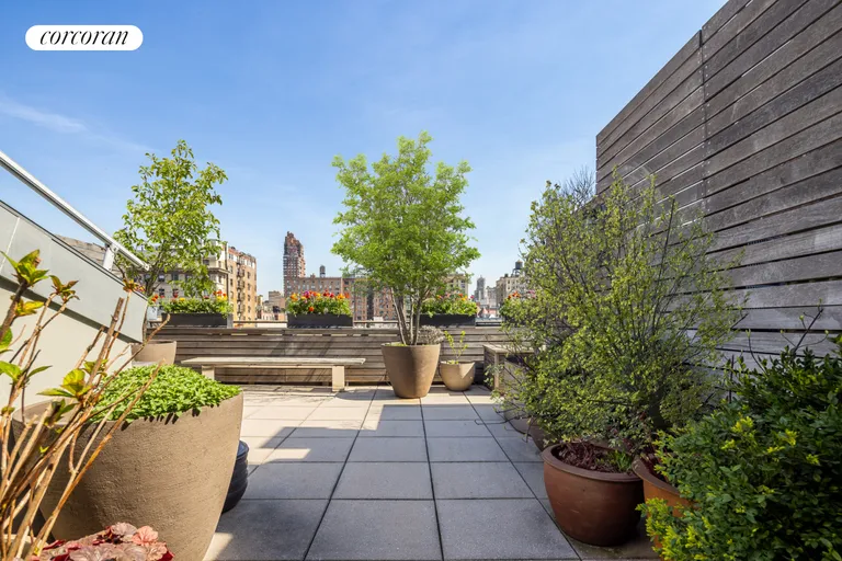 New York City Real Estate | View 40 West 74th Street | room 21 | View 22