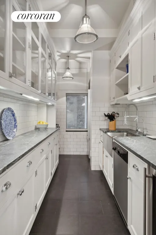 New York City Real Estate | View 435 East 57th Street, 3B | Kitchen | View 4