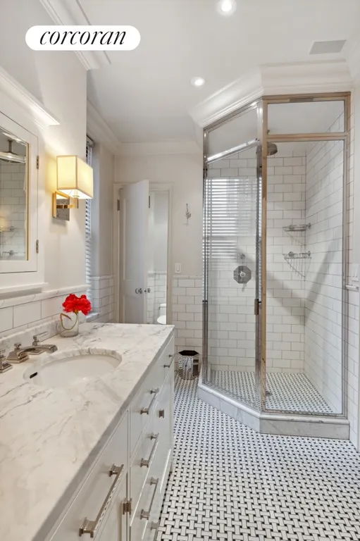 New York City Real Estate | View 435 East 57th Street, 3B | Primary Bathroom | View 7