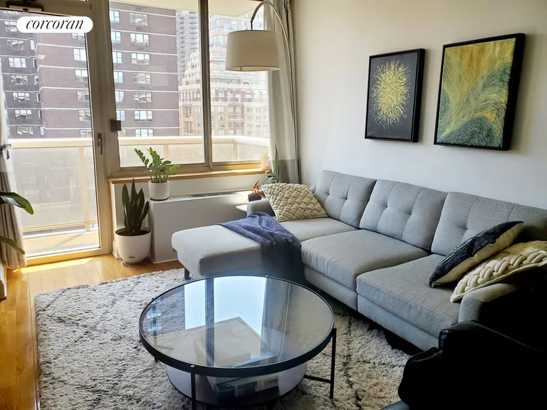 New York City Real Estate | View 200 East 89th Street, 14H | 1 Bed, 1 Bath | View 1