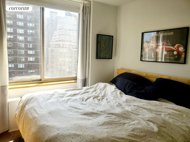 New York City Real Estate | View 200 East 89th Street, 14H | room 6 | View 7