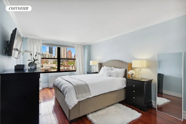 New York City Real Estate | View 225 East 57th Street, 9S | room 4 | View 5