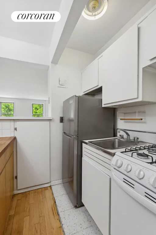 New York City Real Estate | View 225 East 76th Street, 4D | Kitchen | View 3
