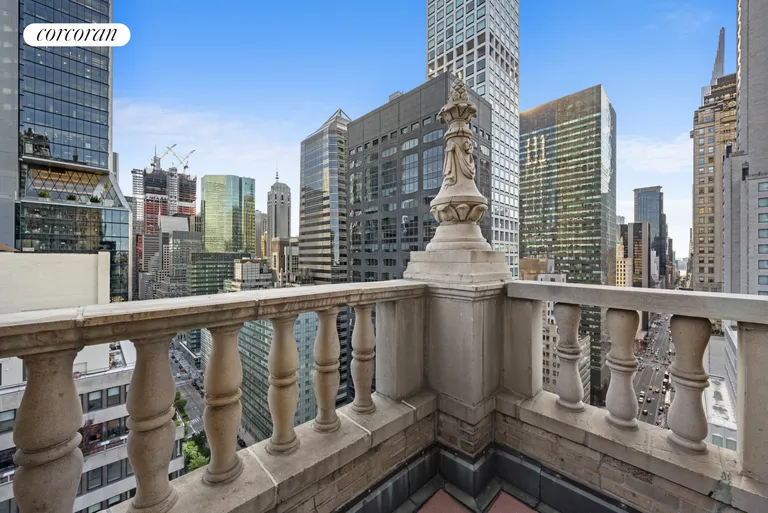 New York City Real Estate | View 465 Park Avenue, 26A | room 13 | View 14