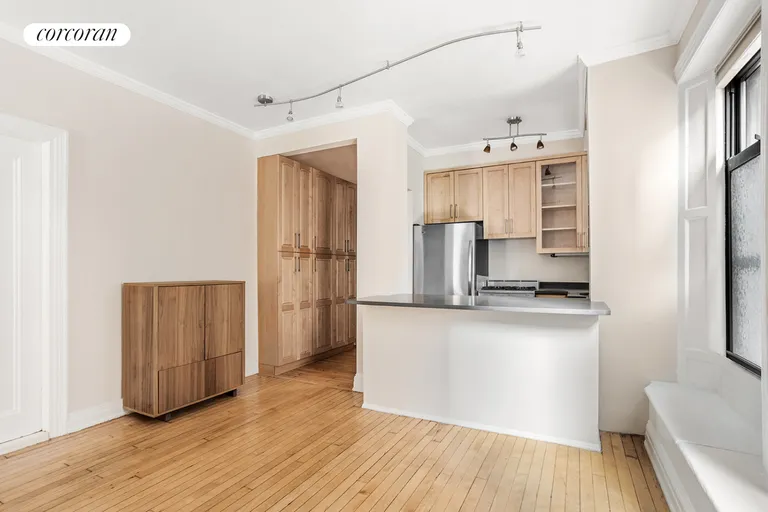 New York City Real Estate | View 855 West End Avenue, 6C | Kitchen | View 5