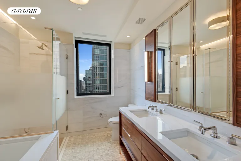 New York City Real Estate | View 301 East 50th Street, 25B | room 4 | View 5