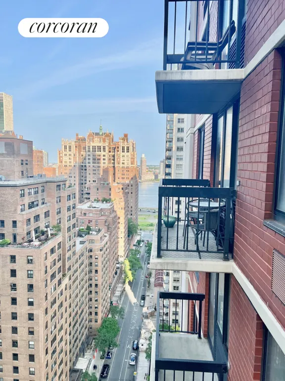 New York City Real Estate | View 250 East 40th Street, 24C | room 4 | View 5