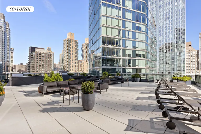 New York City Real Estate | View 30 Riverside Boulevard, 21G | Roof Deck | View 8