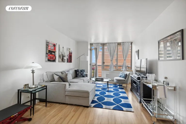 New York City Real Estate | View 200 East 89th Street, 25D | 1 Bed, 1 Bath | View 1