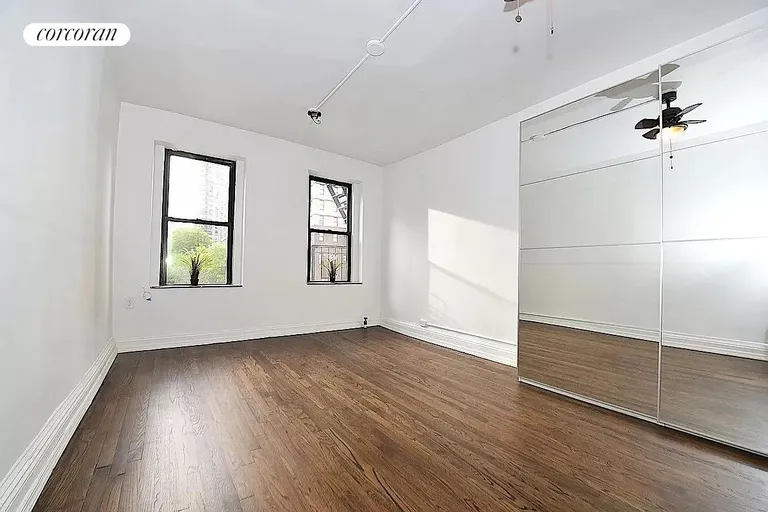 New York City Real Estate | View 301 East 95th Street, 2A | room 4 | View 5