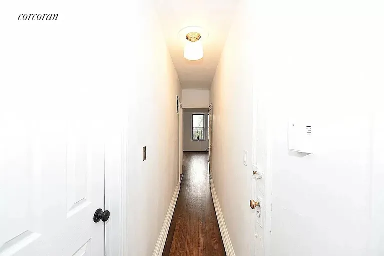 New York City Real Estate | View 301 East 95th Street, 2A | room 10 | View 11