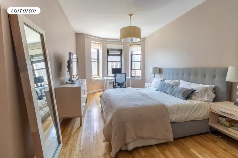 New York City Real Estate | View 101 West 81st Street, 609 | Primary Bedroom | View 5