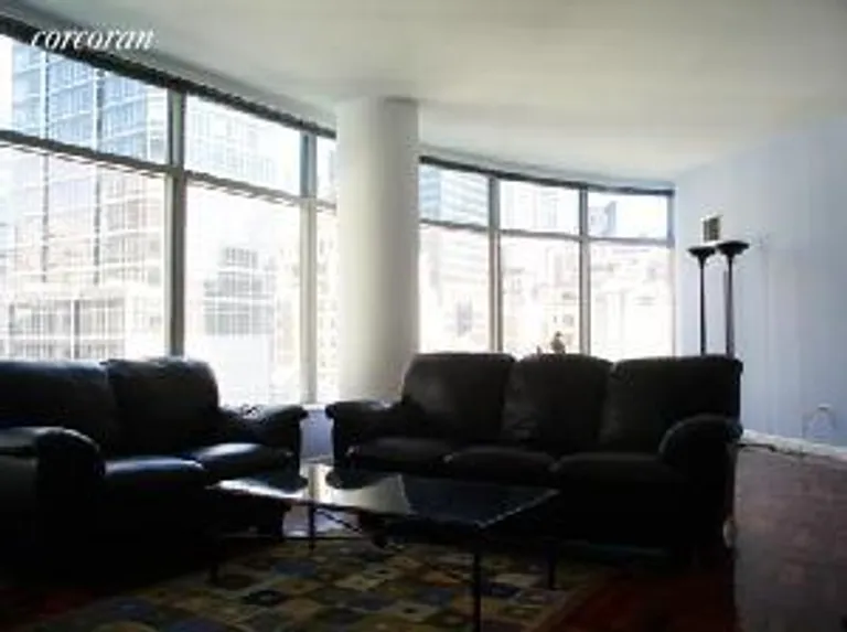 New York City Real Estate | View 250 East 54th Street, 8C | room 1 | View 2