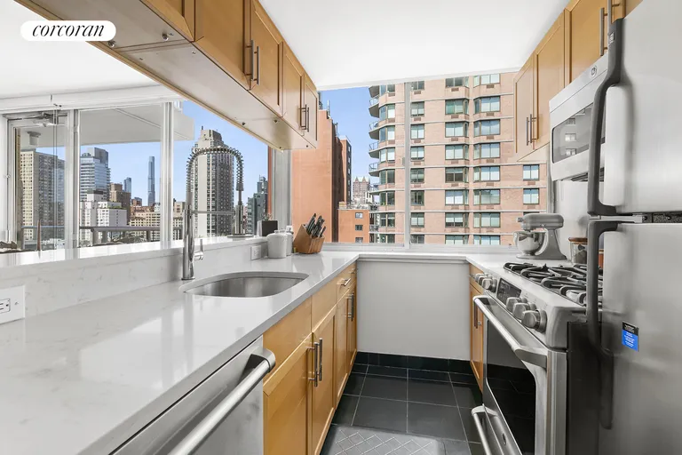 New York City Real Estate | View 404 East 79th Street, 12B | room 3 | View 4