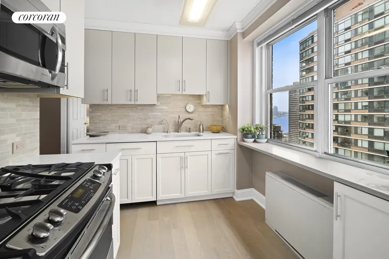 New York City Real Estate | View 300 East 40th Street, 21R | Kitchen | View 3