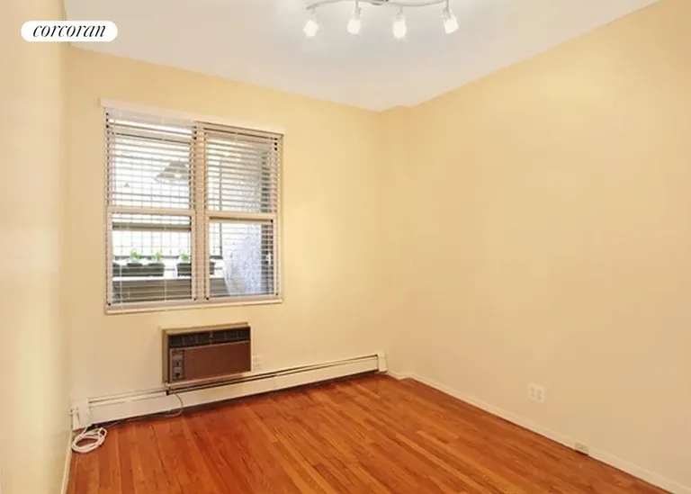 New York City Real Estate | View 100 Manhattan Avenue, 4A | second bedroom | View 5
