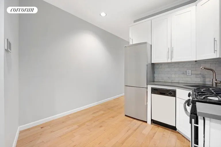 New York City Real Estate | View 452 Amsterdam Avenue, 2N | room 1 | View 2