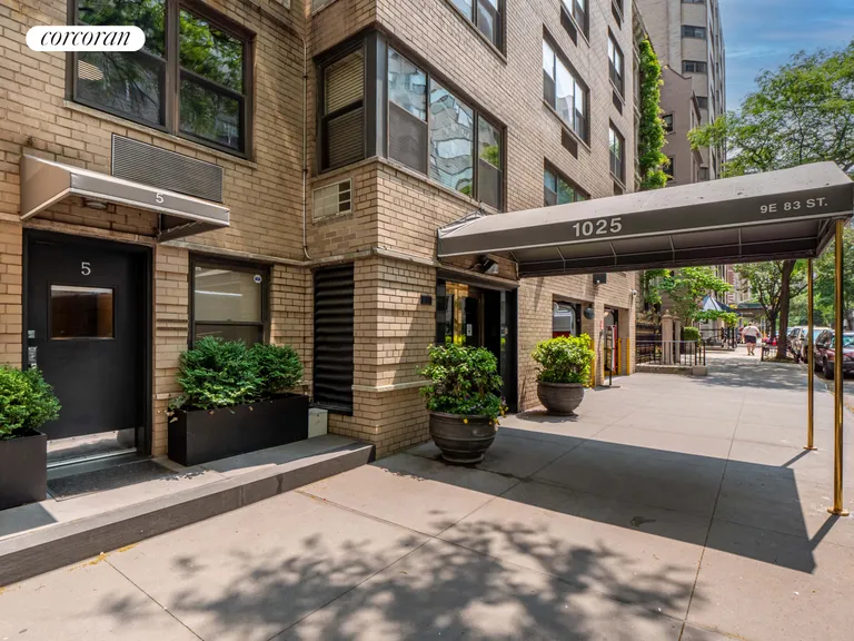 New York City Real Estate | View 1025 Fifth Avenue, 3S | room 10 | View 11