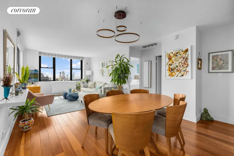 New York City Real Estate | View 201 East 17th Street, 25J | room 1 | View 2