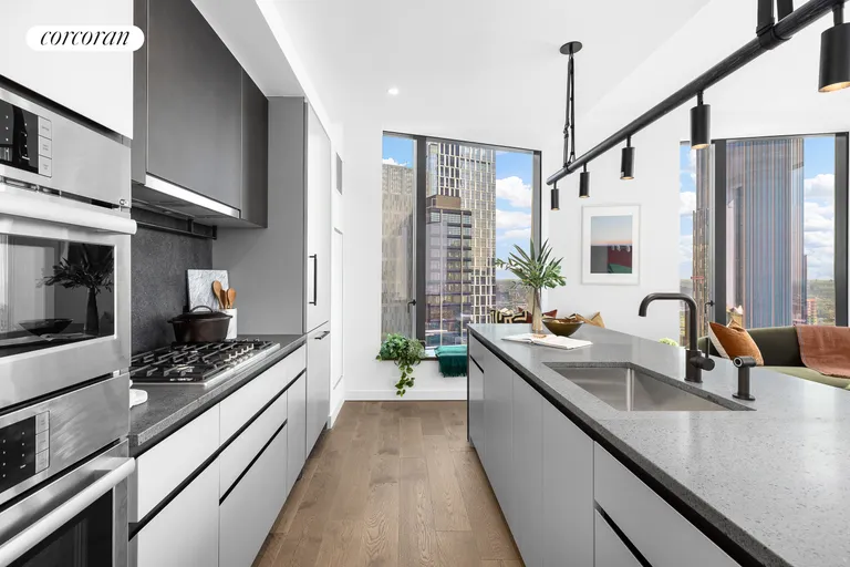 New York City Real Estate | View 11 Hoyt Street, 41B | room 3 | View 4