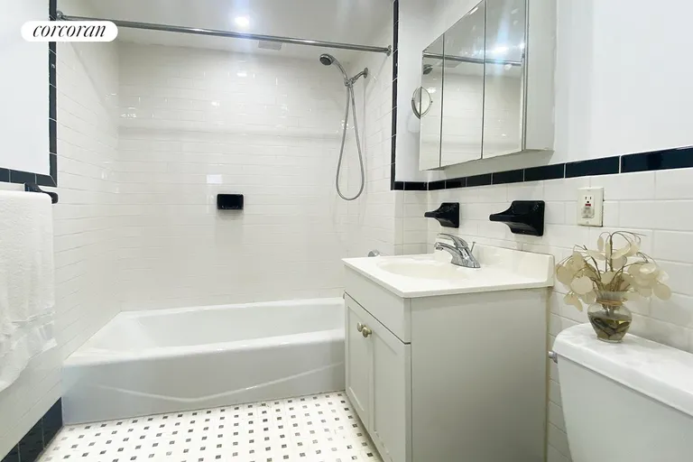 New York City Real Estate | View 1831 Madison Avenue, 7L | Second Full Bathroom | View 14