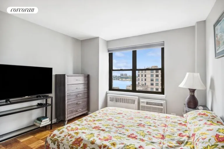 New York City Real Estate | View 205 West End Avenue, 20C | Bedroom | View 6