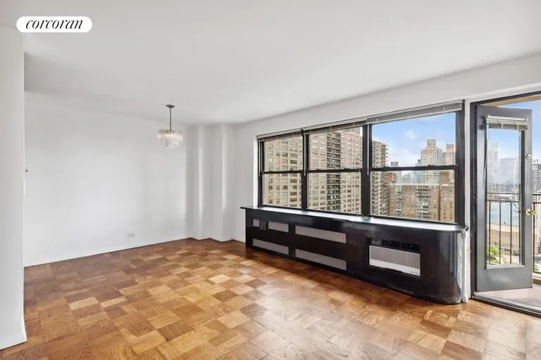 New York City Real Estate | View 205 West End Avenue, 20C | Dining Area | View 9