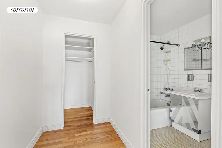 New York City Real Estate | View 180 East End Avenue, 18H | Dressing Area | View 10