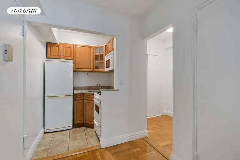 New York City Real Estate | View 135 East 54th Street, 12F | Kitchen | View 3