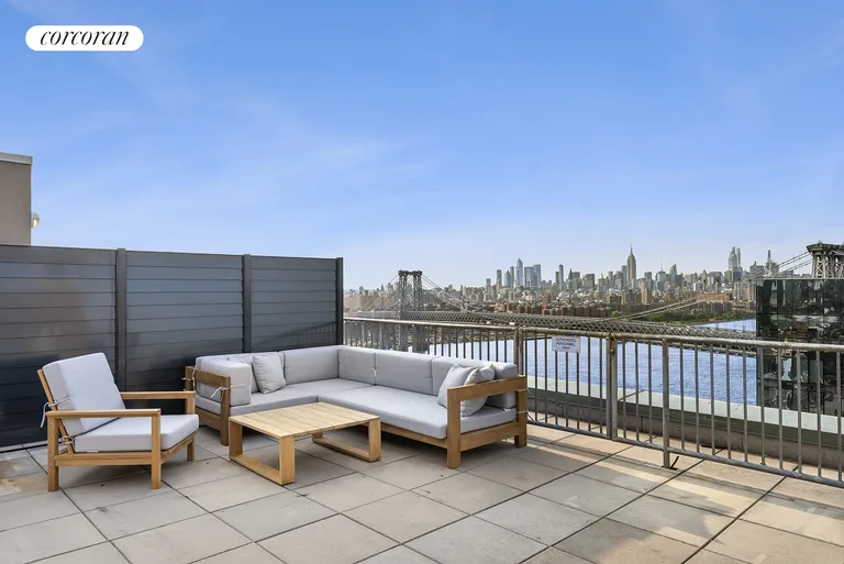 New York City Real Estate | View 440 Kent Avenue, 9B | room 10 | View 11