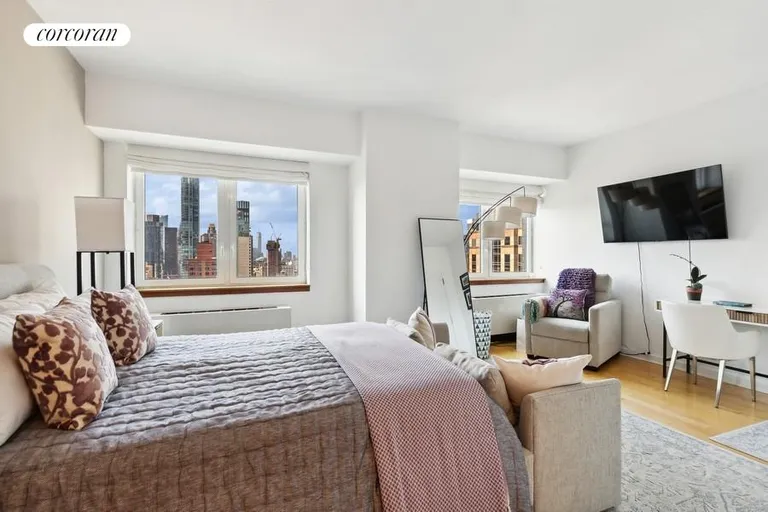 New York City Real Estate | View 425 Fifth Avenue, 41B | room 3 | View 4