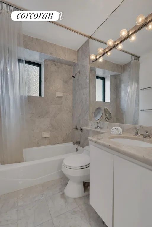 New York City Real Estate | View 45 East 25th Street, 33A | room 5 | View 6