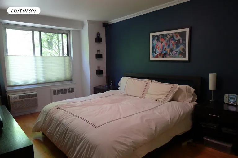 New York City Real Estate | View 400 Central Park West, 1B | Spacious bedroom | View 4