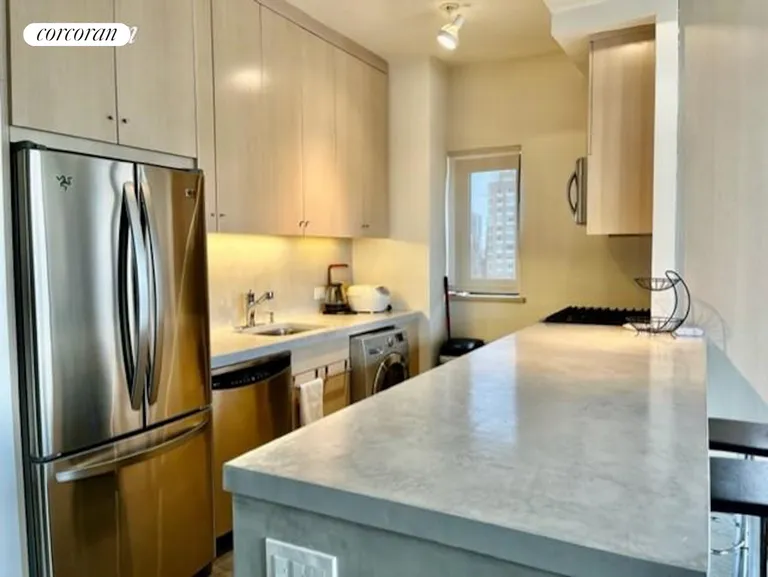 New York City Real Estate | View 161 West 61st Street, 19C | room 3 | View 4