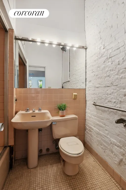 New York City Real Estate | View 147 Sullivan Street, 1A | Full Bathroom | View 6