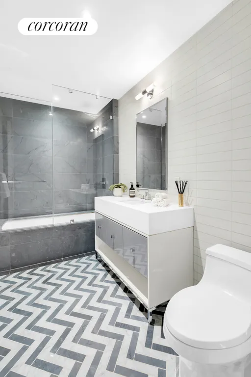 New York City Real Estate | View 261 West 25th Street, 5C | Full Bathroom | View 7