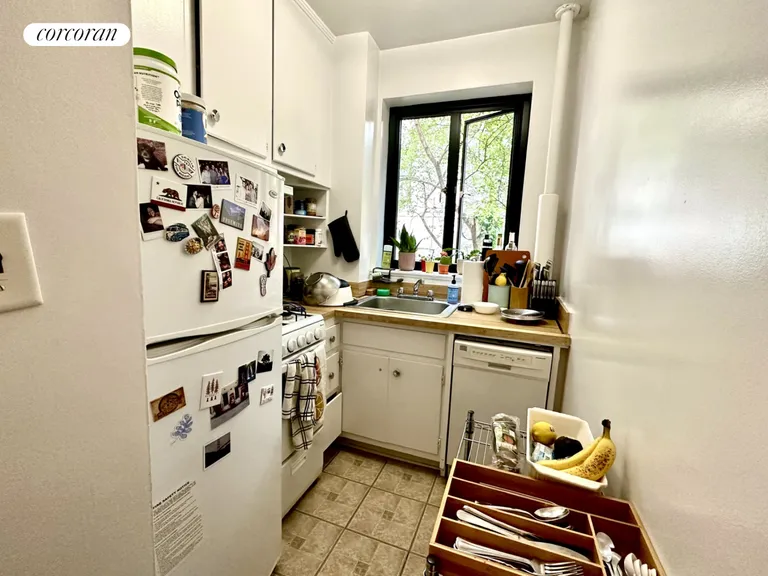 New York City Real Estate | View 100 Remsen Street, 1D | Kitchen | View 3