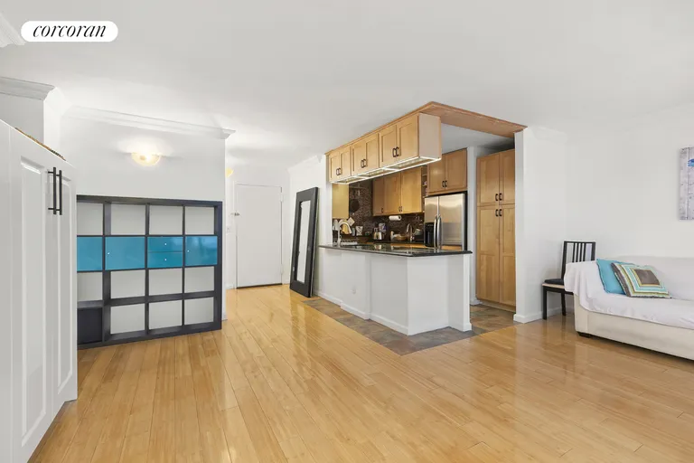 New York City Real Estate | View 333 East 34th Street, 10E | room 2 | View 3