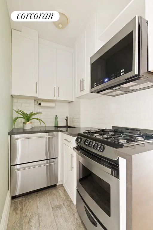 New York City Real Estate | View 235 West 102Nd Street, 10S | room 2 | View 3