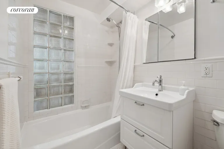New York City Real Estate | View 64 East 3rd Street, 1A | Full Bathroom | View 7