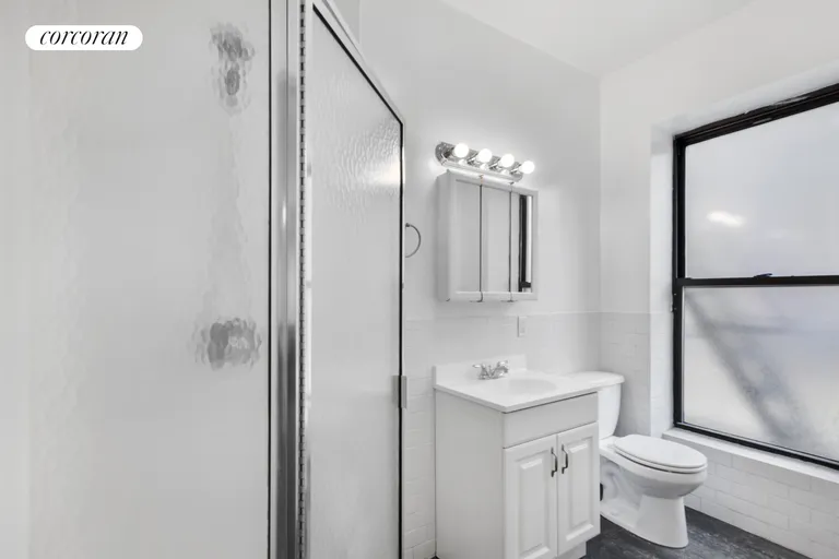 New York City Real Estate | View 152 Columbus Avenue, 5R | Full Bathroom | View 4