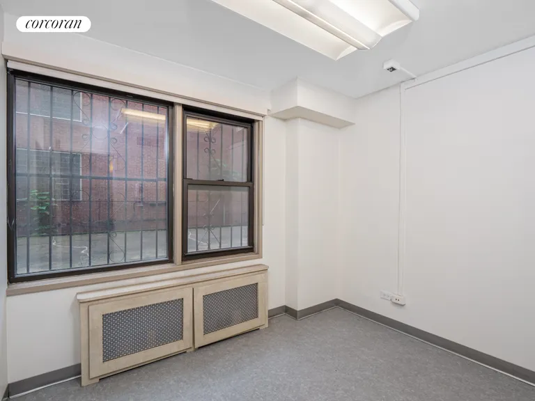 New York City Real Estate | View 333 East 34th Street, 1ABC | room 3 | View 4