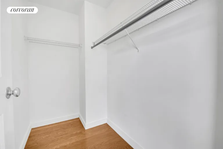 New York City Real Estate | View 48-15 11th Street, 6A | room 8 | View 9