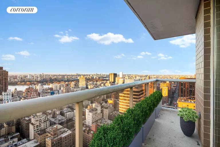 New York City Real Estate | View 200 East 89th Street, 42B | North West Outdoor Space | View 21