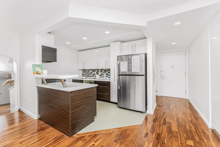 New York City Real Estate | View 77 East 110th Street, 5B | room 3 | View 4