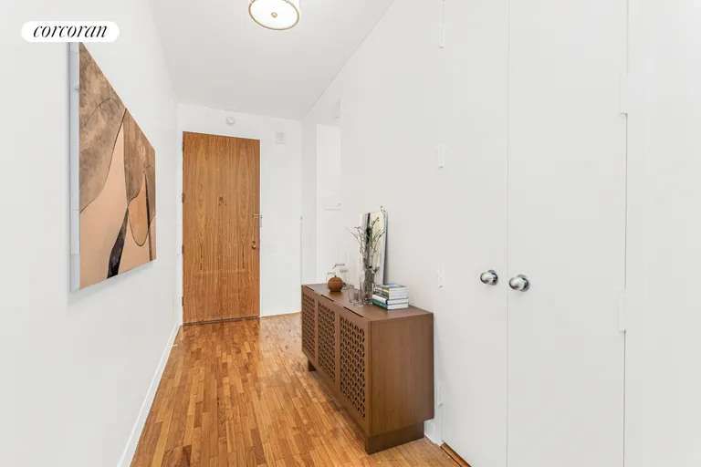 New York City Real Estate | View 15 West 53rd Street, 22C | room 6 | View 7