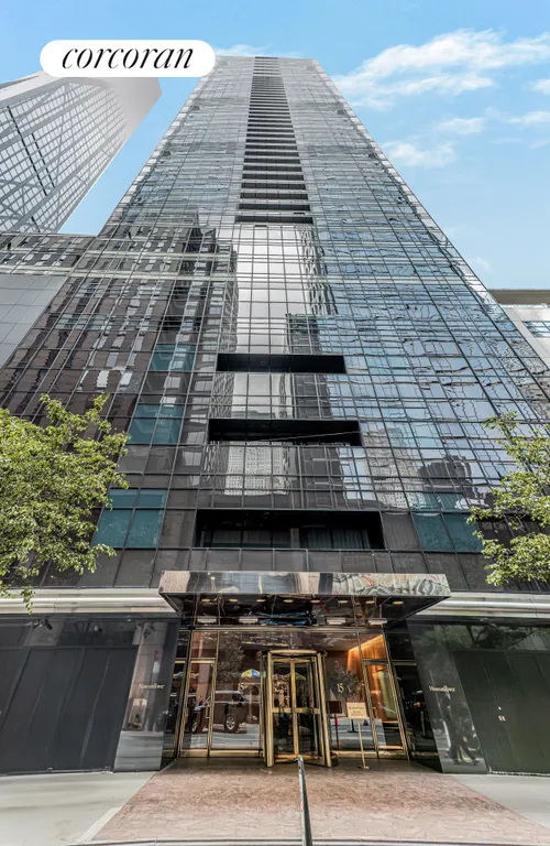 New York City Real Estate | View 15 West 53rd Street, 22C | room 21 | View 22