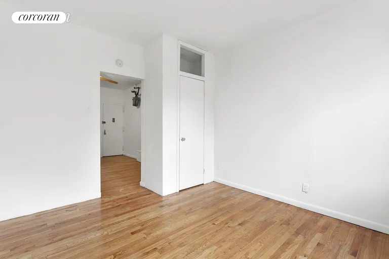 New York City Real Estate | View 136 Allen Street, 6 | room 1 | View 2