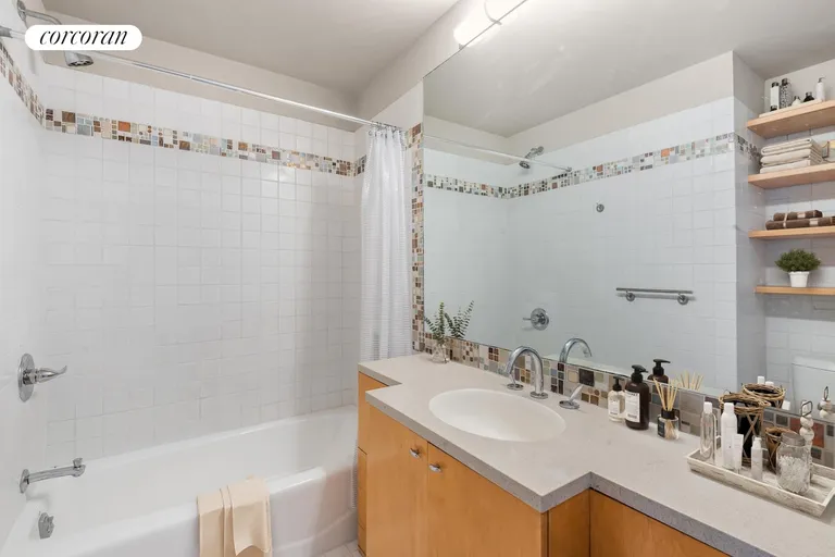 New York City Real Estate | View 22 East 18th Street, 5E | Full Bathroom (virtual) | View 23